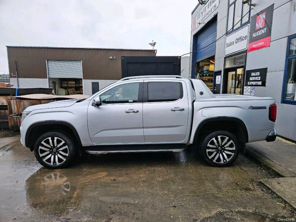 Volkswagen Amarok Crew Cab, Diesel, 2024, Grey