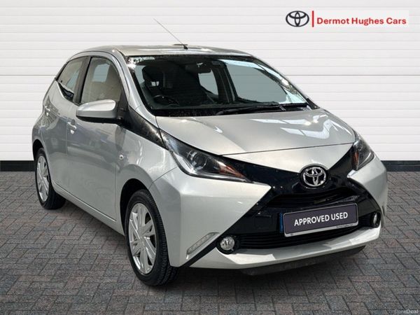 Toyota Aygo Hatchback, Petrol, 2017, Silver