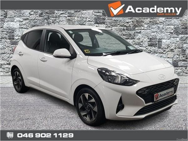 Hyundai i10 Hatchback, Petrol, 2023, White