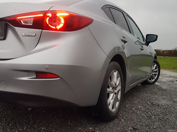 Mazda Mazda3 Saloon, Diesel, 2016, Grey