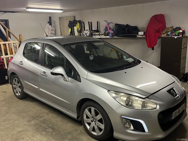 Peugeot 308 MPV, Diesel, 2013, Grey