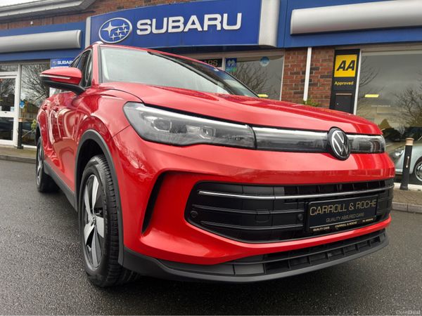 Volkswagen Tiguan SUV, Petrol Plug-in Hybrid, 2025, Red