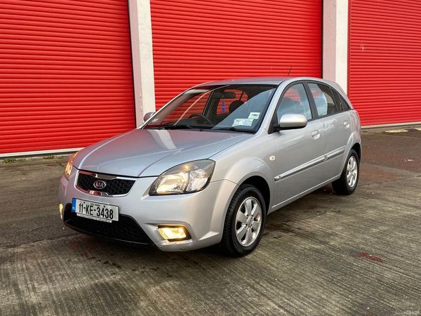 Kia Rio Hatchback, Diesel, 2011, Silver