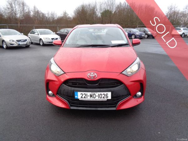 Toyota Yaris Hatchback, Petrol, 2022, Red