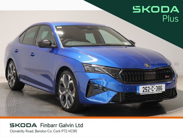 Skoda Octavia Saloon, Petrol, 2025, Blue