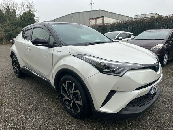Toyota C-HR SUV, Petrol Hybrid, 2019, White