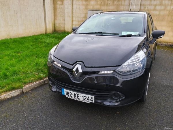 Renault Clio Hatchback, Petrol, 2016, Black