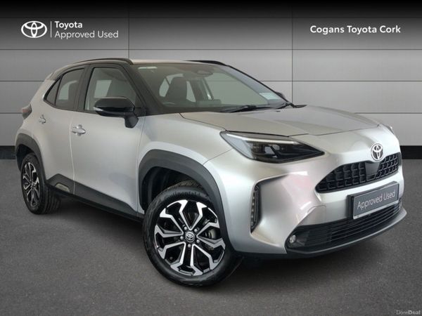Toyota Yaris Cross Hatchback, Petrol Hybrid, 2025, Silver