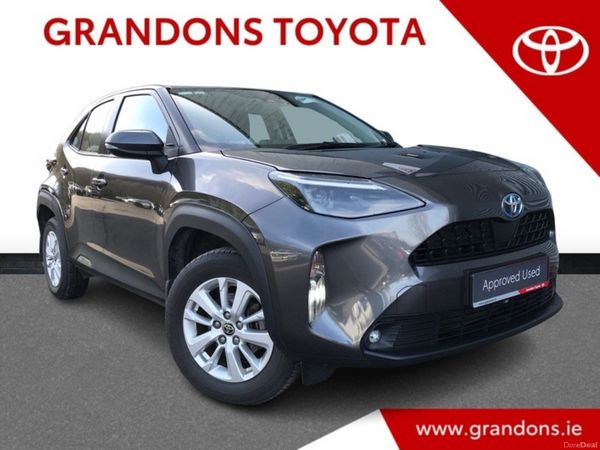 Toyota Yaris Cross Hatchback, Petrol Hybrid, 2023, Grey