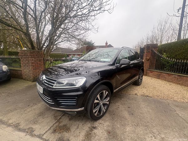Volkswagen Touareg SUV, Diesel, 2018, Black