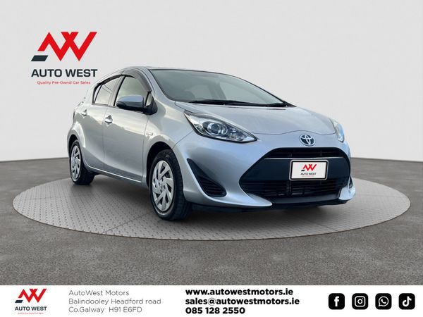 Toyota Aqua Hatchback, Petrol Hybrid, 2018, Silver