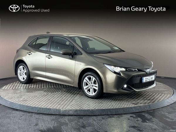 Toyota Corolla Hatchback, Petrol Hybrid, 2022, Green