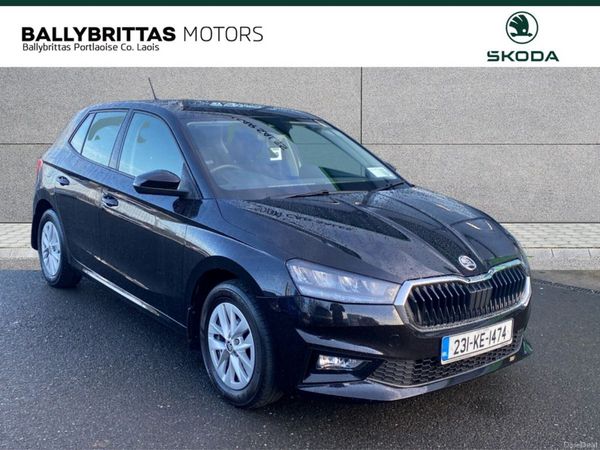 Skoda Fabia Hatchback, Petrol, 2023, Black