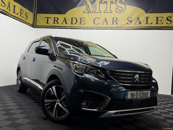 Peugeot 5008 MPV, Diesel, 2019, Blue