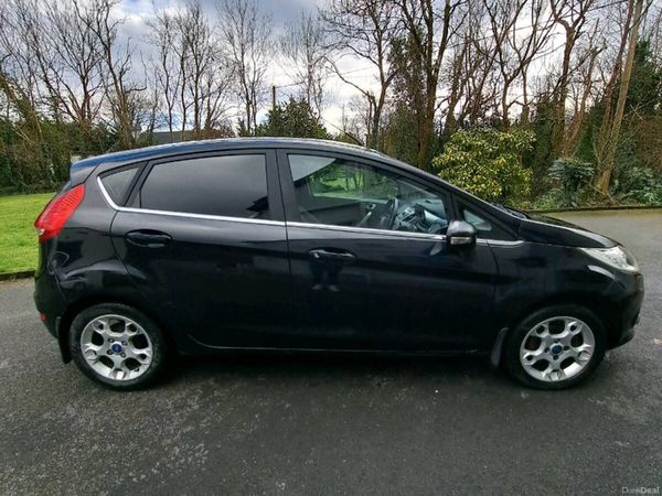 Ford Fiesta Hatchback, Petrol, 2011, Black