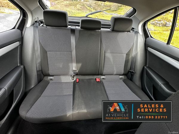 Skoda Octavia Saloon, Diesel, 2016, Black