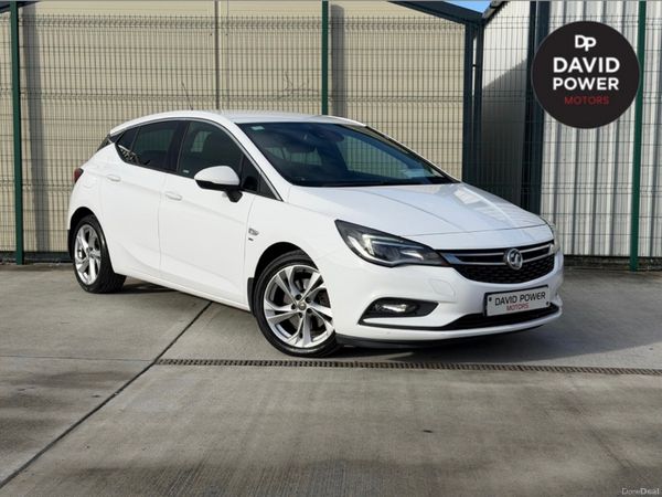 Vauxhall Astra Hatchback, Diesel, 2016, White