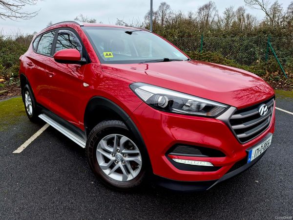 Hyundai Tucson SUV, Petrol, 2017, Red