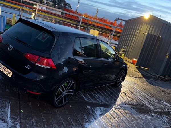 Volkswagen Golf Estate, Diesel, 2015, Black