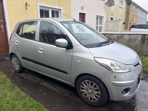 Hyundai i10 Hatchback, Petrol, 2009, Silver