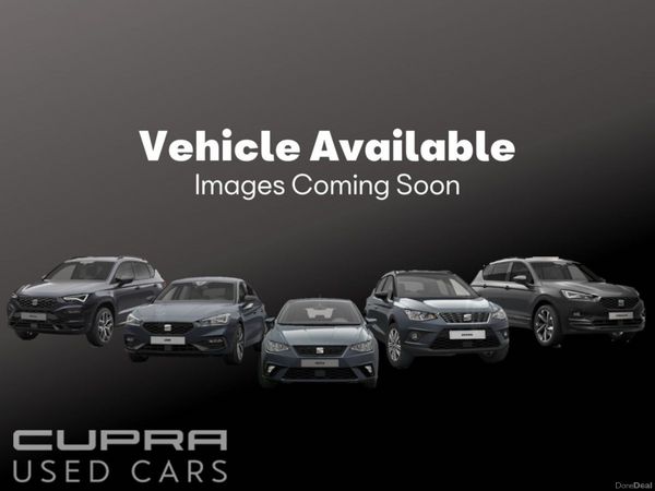 Renault Clio Hatchback, Petrol, 2021, Red