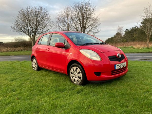 Toyota Yaris Hatchback, Petrol, 2007, Red