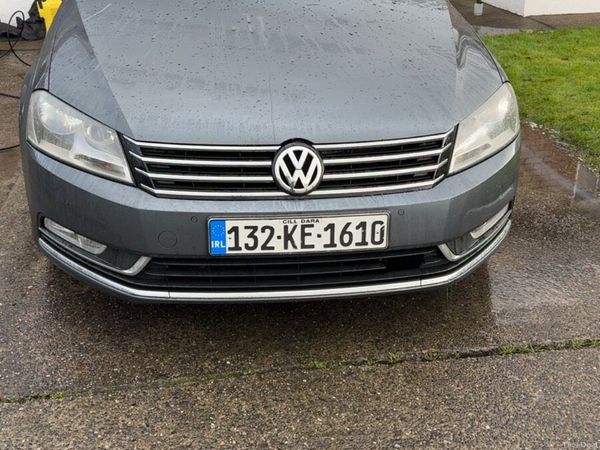 Volkswagen Passat Saloon, Diesel, 2013, Grey