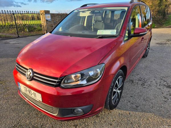 Volkswagen Touran MPV, Diesel, 2013, Red