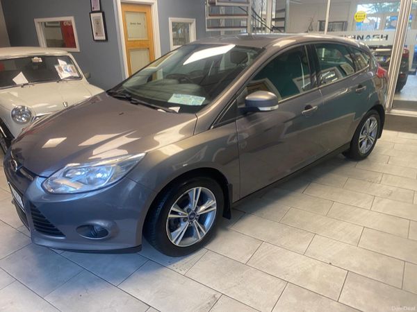 Ford Focus Hatchback, Diesel, 2014, Brown