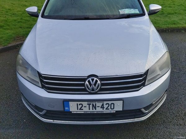 Volkswagen Passat Saloon, Diesel, 2012, Silver