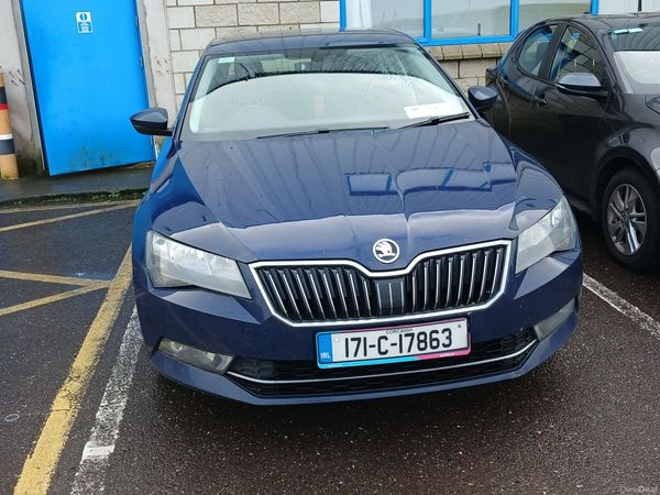 Skoda Superb Hatchback, Diesel, 2017, Blue
