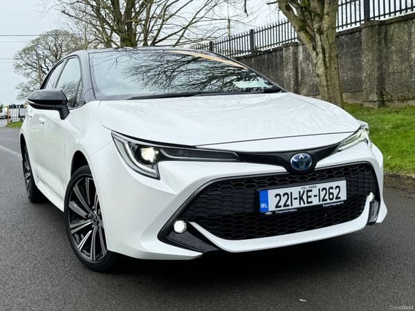 Toyota Corolla Hatchback, Petrol Hybrid, 2022, White