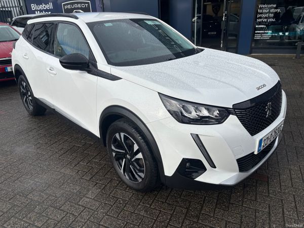 Peugeot 2008 MPV, Petrol, 2022, White