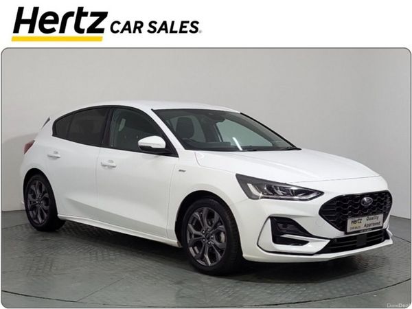 Ford Focus Hatchback, Petrol, 2023, White