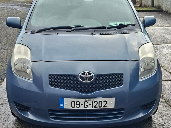 Toyota Yaris Hatchback, Petrol, 2009, Blue
