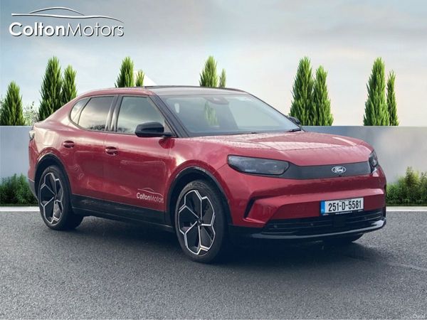 Ford Capri MPV, Electric, 2025, Red