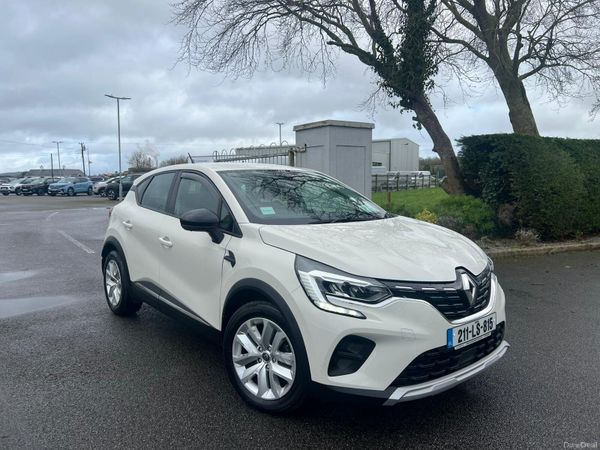 Renault Captur Hatchback, Petrol, 2021, White