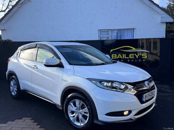 Honda Vezel SUV, Petrol Hybrid, 2015, White