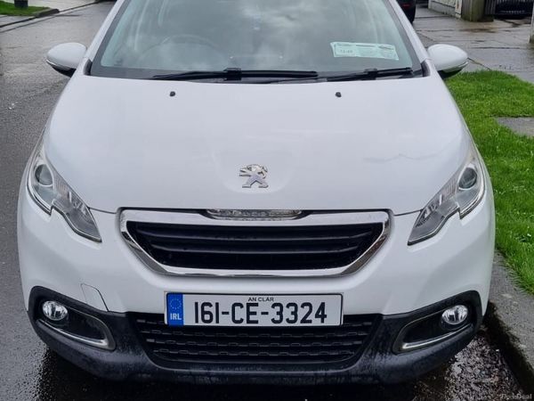 Peugeot 2008 SUV, Petrol, 2016, White