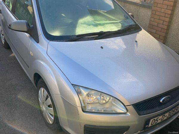 Ford Focus Hatchback, Petrol, 2005, Silver
