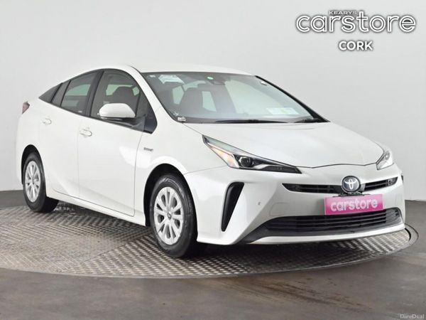 Toyota Prius Hatchback, Petrol Hybrid, 2019, White