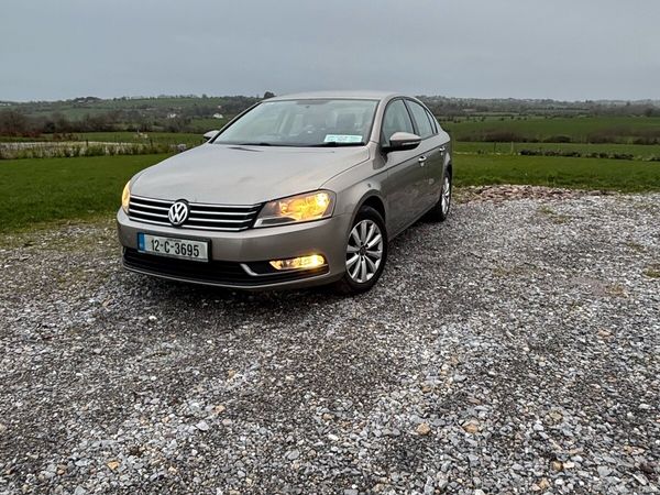 Volkswagen Passat Saloon, Diesel, 2012, Brown