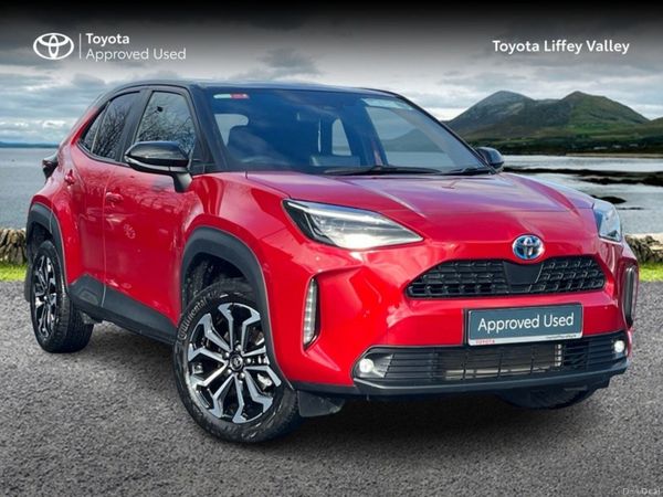 Toyota Yaris Cross Hatchback, Petrol Hybrid, 2023, Red