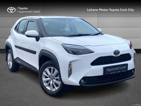 Toyota Yaris Cross Hatchback, Petrol Hybrid, 2025, White