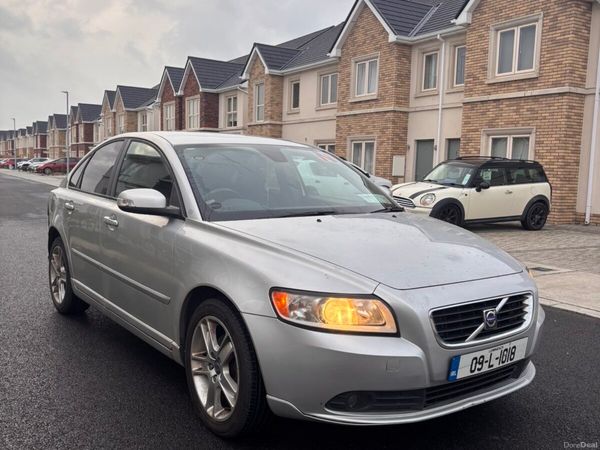 Volvo S40 Saloon, Diesel, 2009, Silver