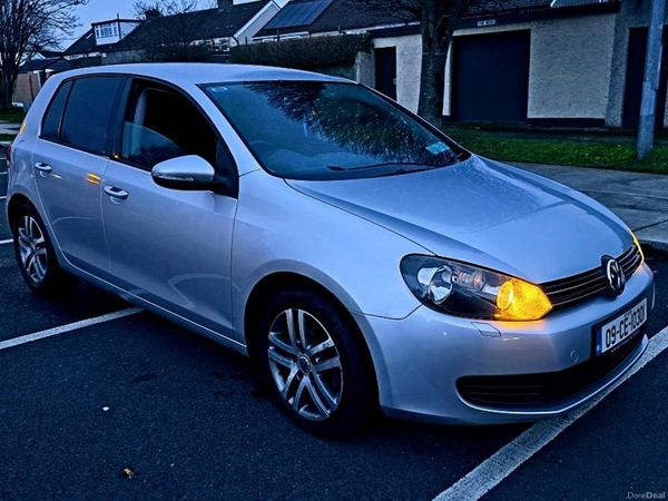 Volkswagen Golf Hatchback, Petrol, 2009, Silver