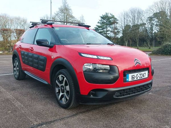 Citroen C4 Hatchback, Petrol, 2016, Red