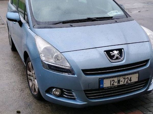 Peugeot 5008 MPV, Diesel, 2012, Grey