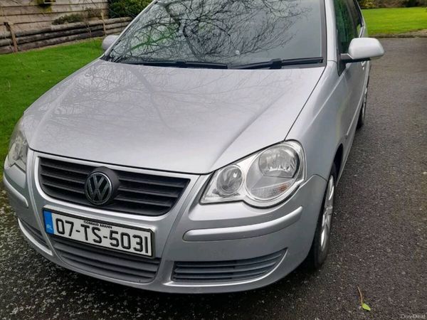 Volkswagen Polo Hatchback, Petrol, 2007, Silver