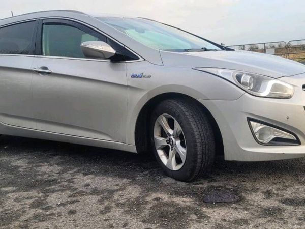 Hyundai i40 Estate, Diesel, 2013, Silver